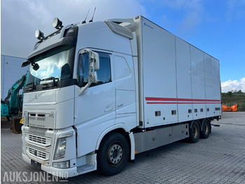 Грузовик с закрытым кузовом VOLVO FH 540