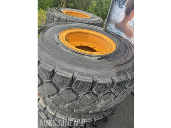 Колёсный погрузчик