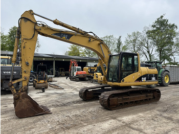 Гусеничный экскаватор CATERPILLAR 318CL