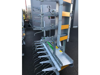 : фото в шапке страницы