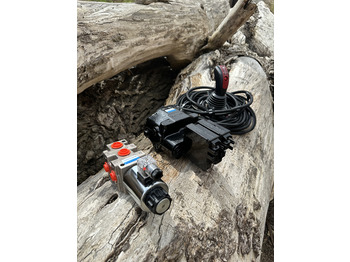 Фронтальный погрузчик для трактора JOHN DEERE