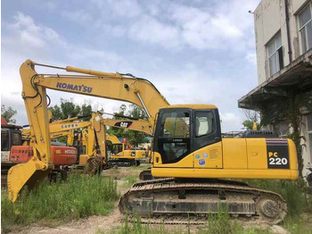 Гусеничный экскаватор KOMATSU PC220-7