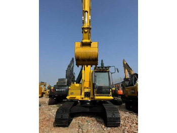 Гусеничный экскаватор KOMATSU PC220-8