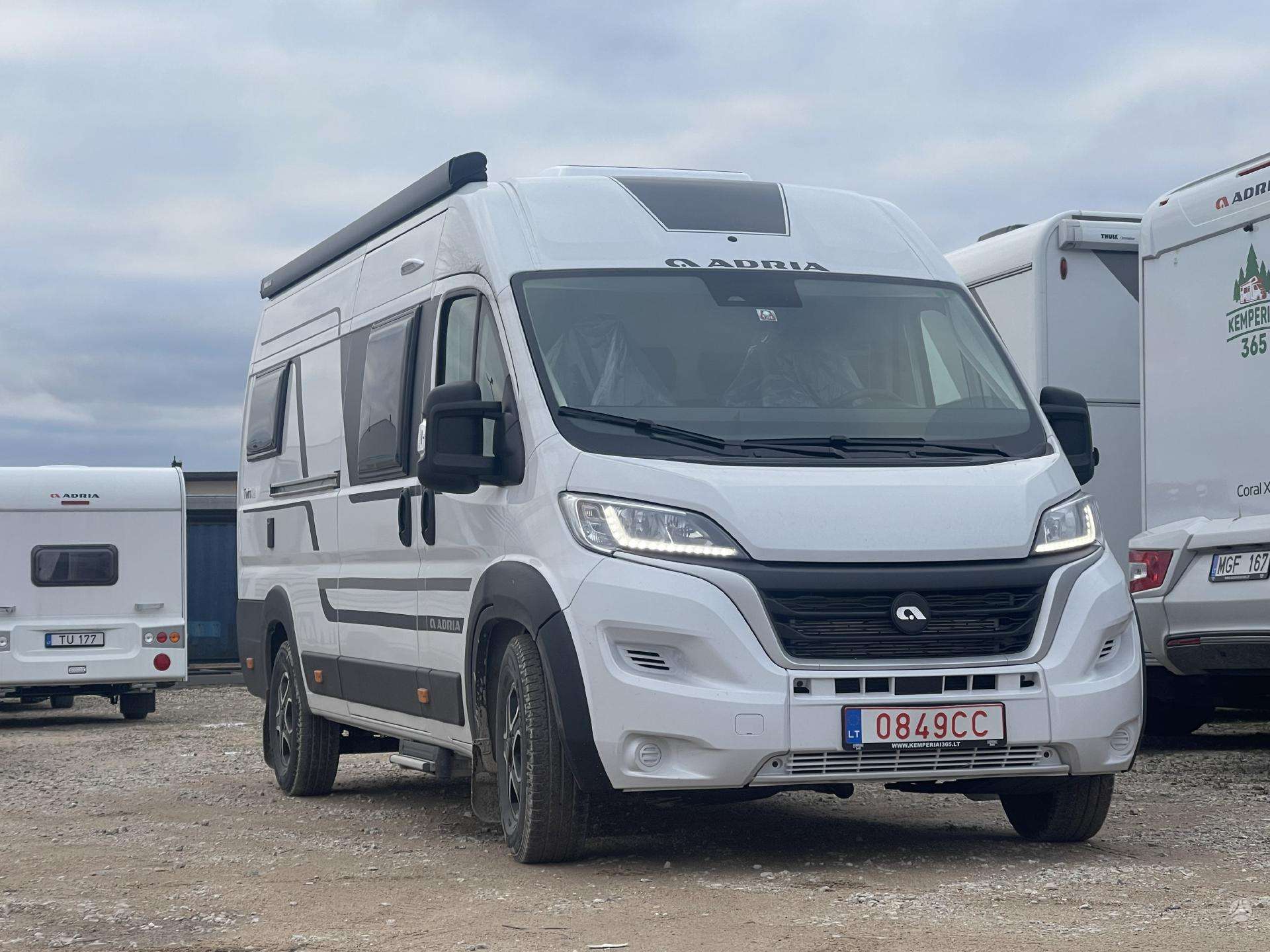 Кастенваген ADRIA Twin