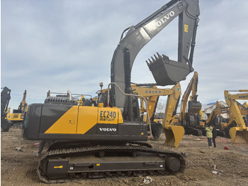 Гусеничный экскаватор VOLVO EC240