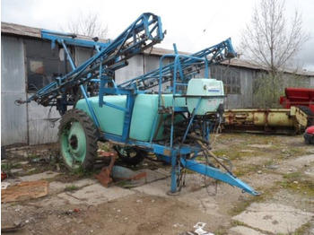 Прицепной опрыскиватель BERTHOUD