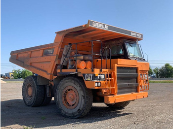 Карьерный самосвал CATERPILLAR