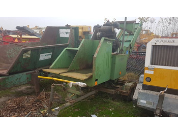 : фото в шапке страницы