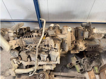 : фото в шапке страницы