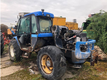 Телескопический погрузчик New Holland LM 435-410 FOR PARTS: фото 2 Телескопический погрузчик New Holland LM 435-410 FOR PARTS: фото 2