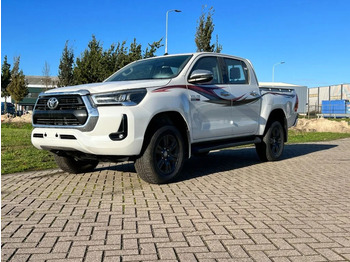 Пикап TOYOTA Hilux