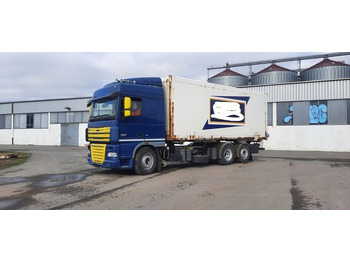 Грузовик с закрытым кузовом DAF XF 105 460