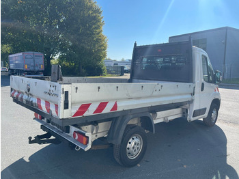 Малотоннажный бортовой грузовик Fiat Ducato: фото 4 Малотоннажный бортовой грузовик Fiat Ducato: фото 4