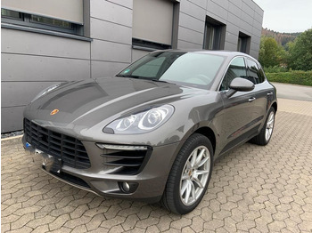 Легковой автомобиль PORSCHE