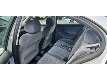 Седан SEAT Toledo Signo 1,8 20V Autom: фото 5