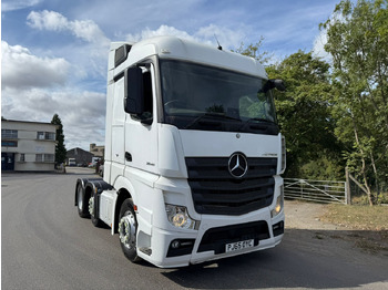 Тягач MERCEDES-BENZ