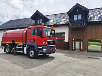 Подметально-уборочная машина BUCHER