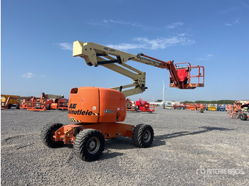 Коленчатый подъемник JLG