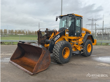 Колёсный погрузчик JCB 427