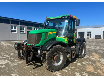 Трактор JCB