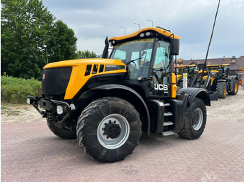 Трактор JCB