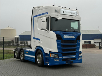 Тягач SCANIA S 500