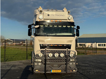 Тягач Scania R580 VOLLE SHOWTRUCK, VOLLUCHT, OPEN UITLAAT, INTERIEUR.: фото 2 Тягач Scania R580 VOLLE SHOWTRUCK, VOLLUCHT, OPEN UITLAAT, INTERIEUR.: фото 2