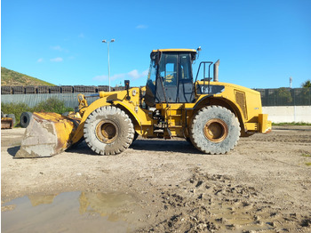 Колёсный погрузчик CATERPILLAR 963