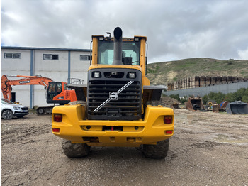 Колёсный погрузчик VOLVO L90F: фото 4