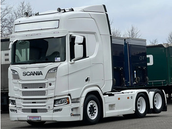 Тягач SCANIA R 580