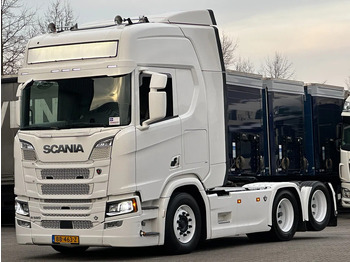 Тягач SCANIA R 580