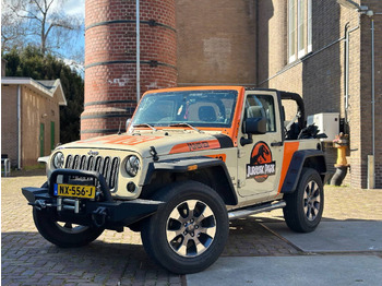 Легковой автомобиль JEEP