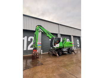 : фото в шапке страницы