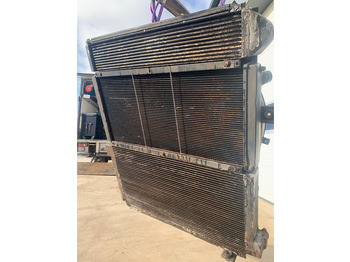 Радиатор LIEBHERR