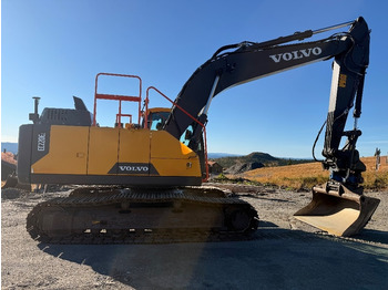 Гусеничный экскаватор VOLVO EC220EL