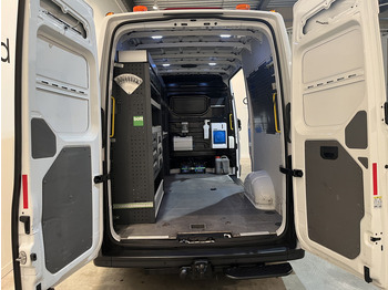 Цельнометаллический фургон, Грузопассажирский фургон Volkswagen Crafter 35 2.0 TDI L3H3 180 PK Servicebus / Bott Inrichting / Euro 6 / Trekhaak 3000 KG / 220V. / Airco / Navigatie / CarPlay / Cruise Control / PDC 85.250 KM !!: фото 5