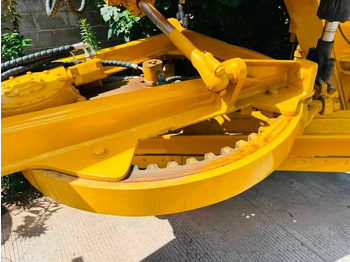 Грейдер CATERPILLAR 140H