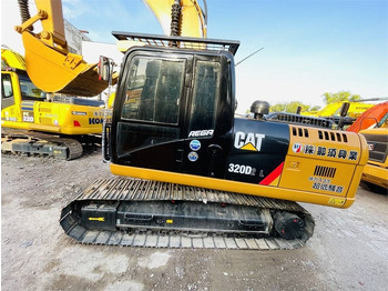 Гусеничный экскаватор CAT 320d2l: фото 5