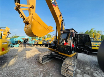 Гусеничный экскаватор CAT 320d2l: фото 2