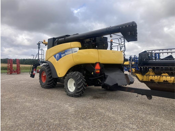 Зерноуборочный комбайн New Holland CR980SLH: фото 3