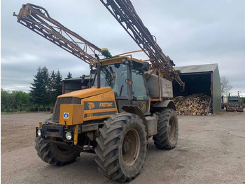 Опрыскиватель JCB