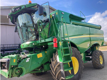 Зерноуборочный комбайн JOHN DEERE S780