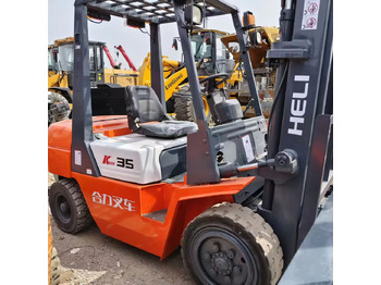 Дизельный погрузчик HELI