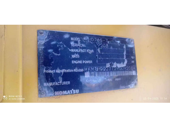 Карьерный самосвал KOMATSU HD785