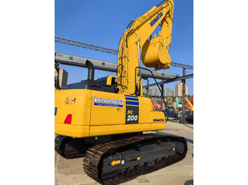 Гусеничный экскаватор KOMATSU PC200-7