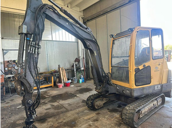 Мини-экскаватор VOLVO EC35
