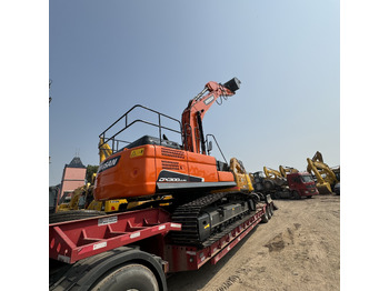 Гусеничный экскаватор DOOSAN DX300: фото 4