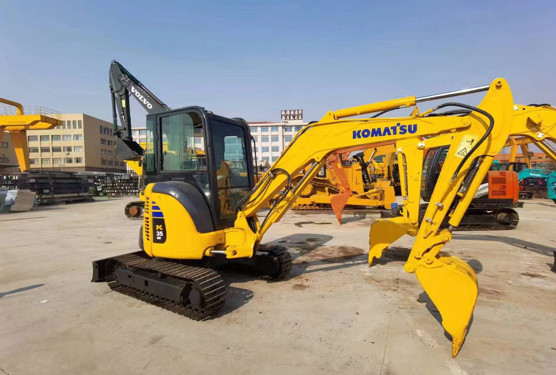 Мини-экскаватор KOMATSU PC35: фото 2