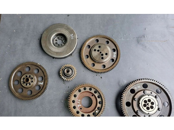 Двигатель и запчасти VOLVO FH16