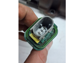 Двигатель и запчасти для Грузовиков VOLVO ZAWÓR EGR RENAULT GAMA T VOLVO FH FM 4 5 23793581: фото 5 Двигатель и запчасти для Грузовиков VOLVO ZAWÓR EGR RENAULT GAMA T VOLVO FH FM 4 5 23793581: фото 5